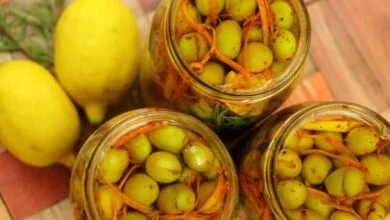 طريقة تخليل الزيتون الاخضر التفاحى أحلى من بتاع الطرشي
