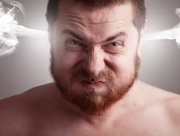 نقاط ضعف الشخص المستفز